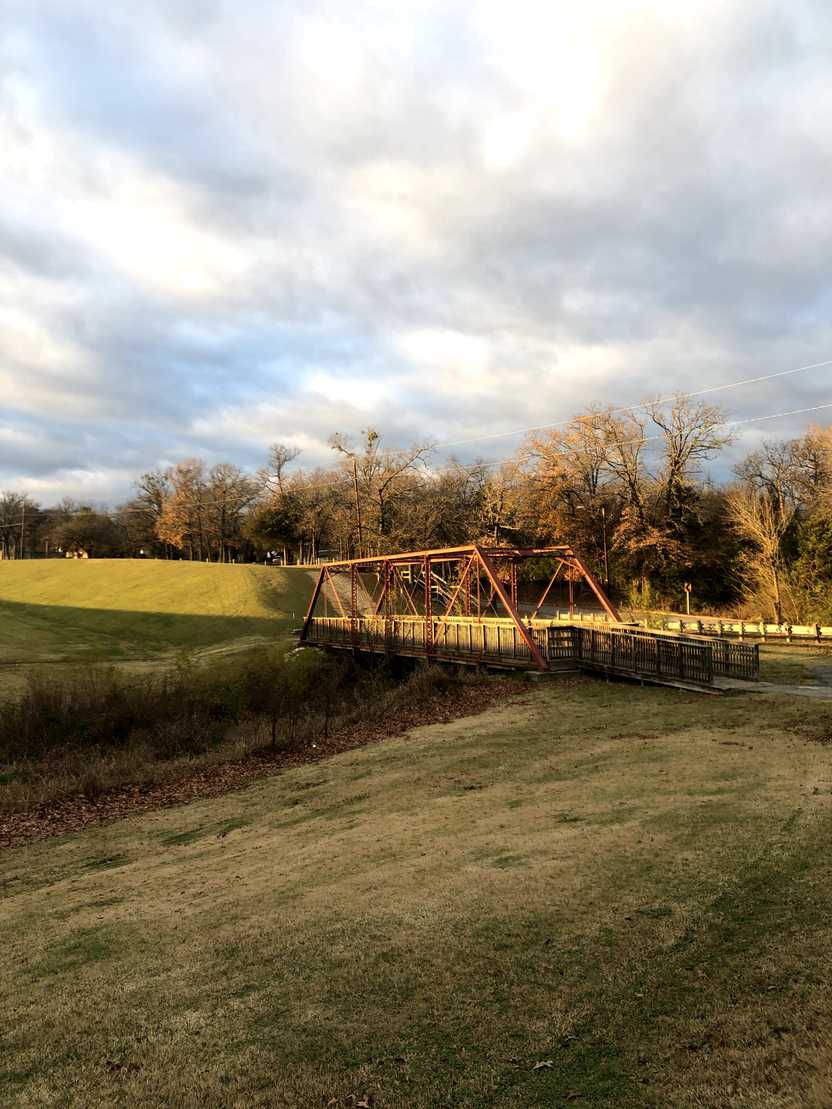 A bridger over a stream in Waterloo Lake Regional Park.