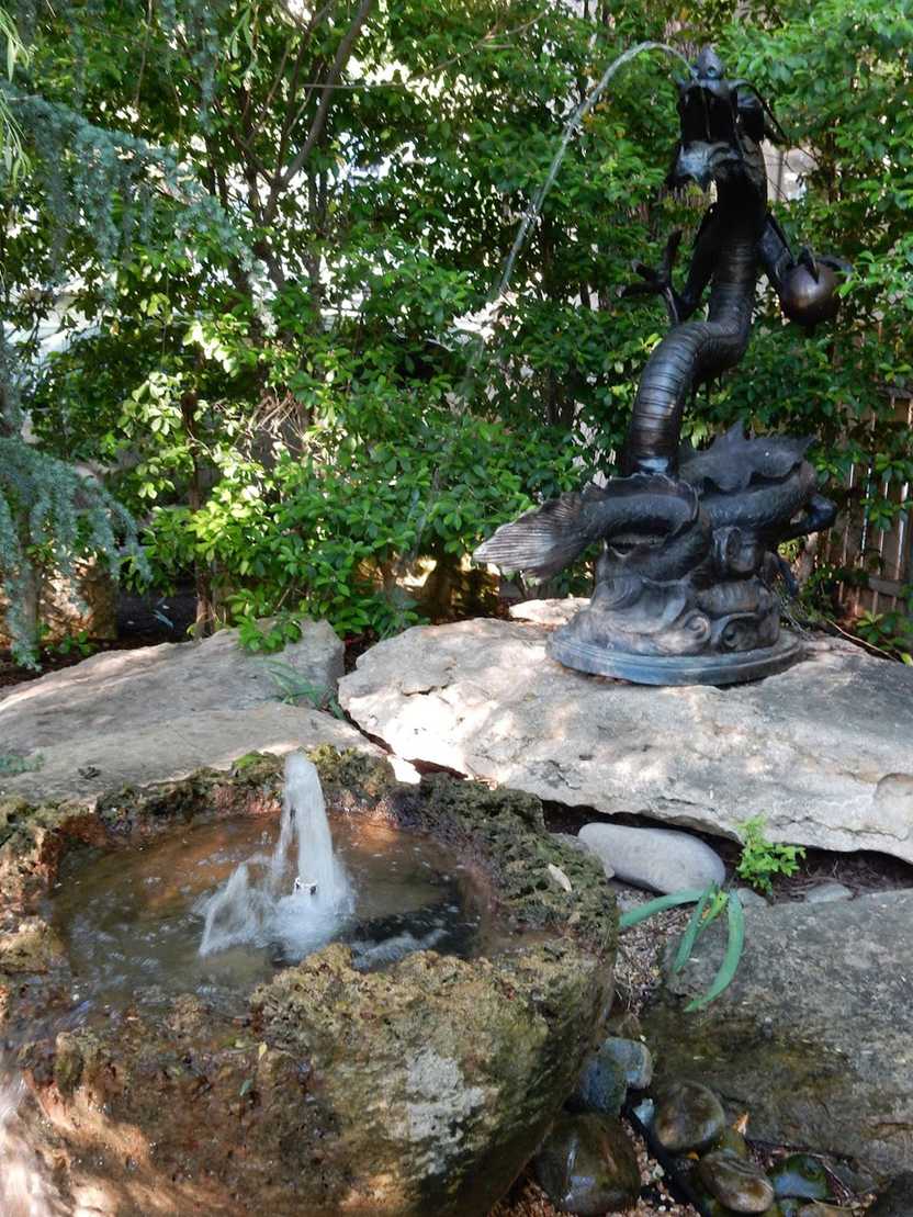 A dragon fountain at Dragon Park.