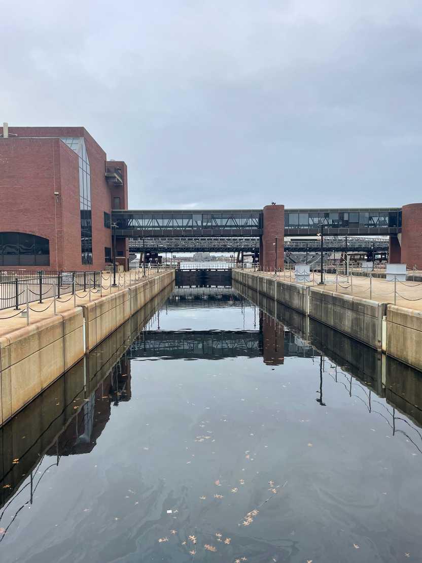 Looking straight at one of the Gridley Locks from the footpath.